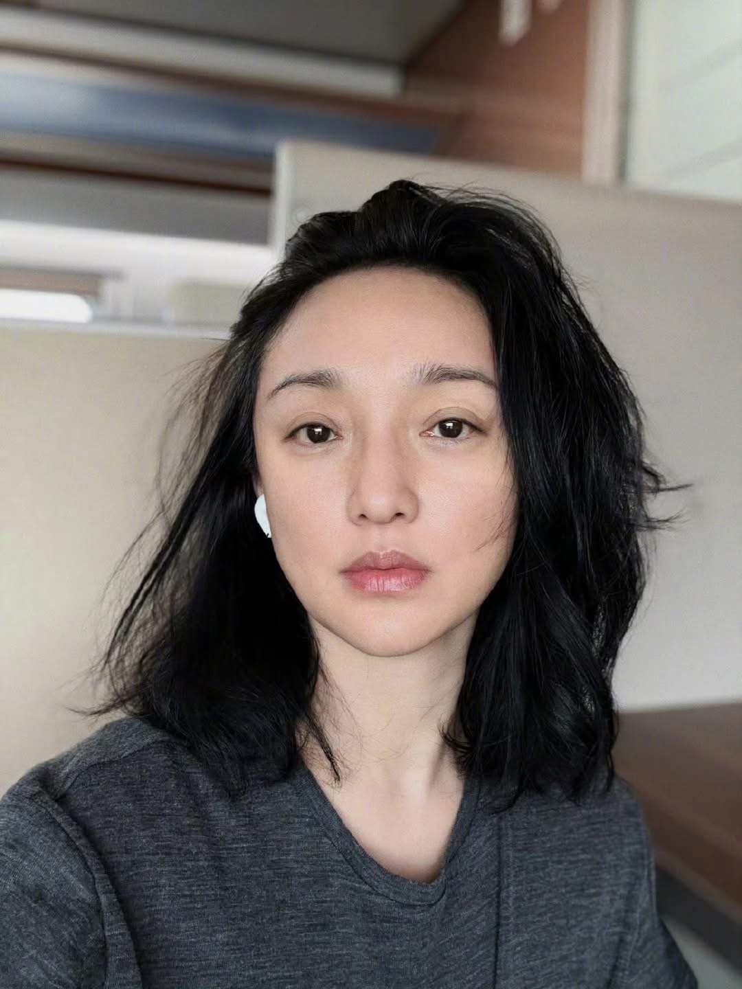 Mặt mộc của Châu Tấn gây xôn xao: Tìm ra 2 món “chân ái” giúp mỹ nhân nạp collagen tự nhiên, đẩy lùi lão hóa- Ảnh 1. Mặt mộc của Châu Tấn gây xôn xao: Tìm ra 2 món “chân ái” giúp mỹ nhân nạp collagen tự nhiên, đẩy lùi lão hóa- Ảnh 1.