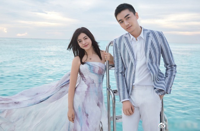 Chàng trai kém 19 tuổi vừa bị tóm hẹn hò Trần Nghiên Hy sau vụ ly hôn: Sao giống hệt chồng cũ thế này?- Ảnh 4.