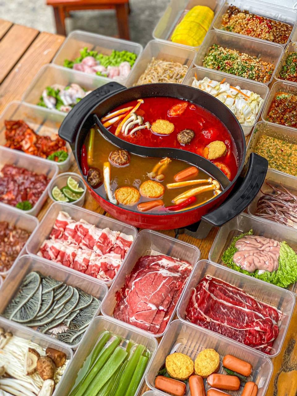 Ngày nghỉ lễ "không vào bếp": Chỉ cần "alo" là có set lẩu thịnh soạn chưa đến 1 triệu đồng- Ảnh 5.