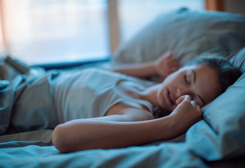 Trước khi ngủ, có thèm mấy cũng đừng ăn 5 món kẻo mất ngủ, "bào mòn" da vì không thể tái tạo collagen- Ảnh 1.