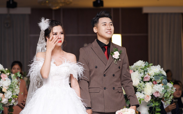 Vợ cũ sao nam Vbiz đi tu bất ngờ lên mạng đính chính- Ảnh 5. Vợ cũ sao nam Vbiz đi tu bất ngờ lên mạng đính chính- Ảnh 5.