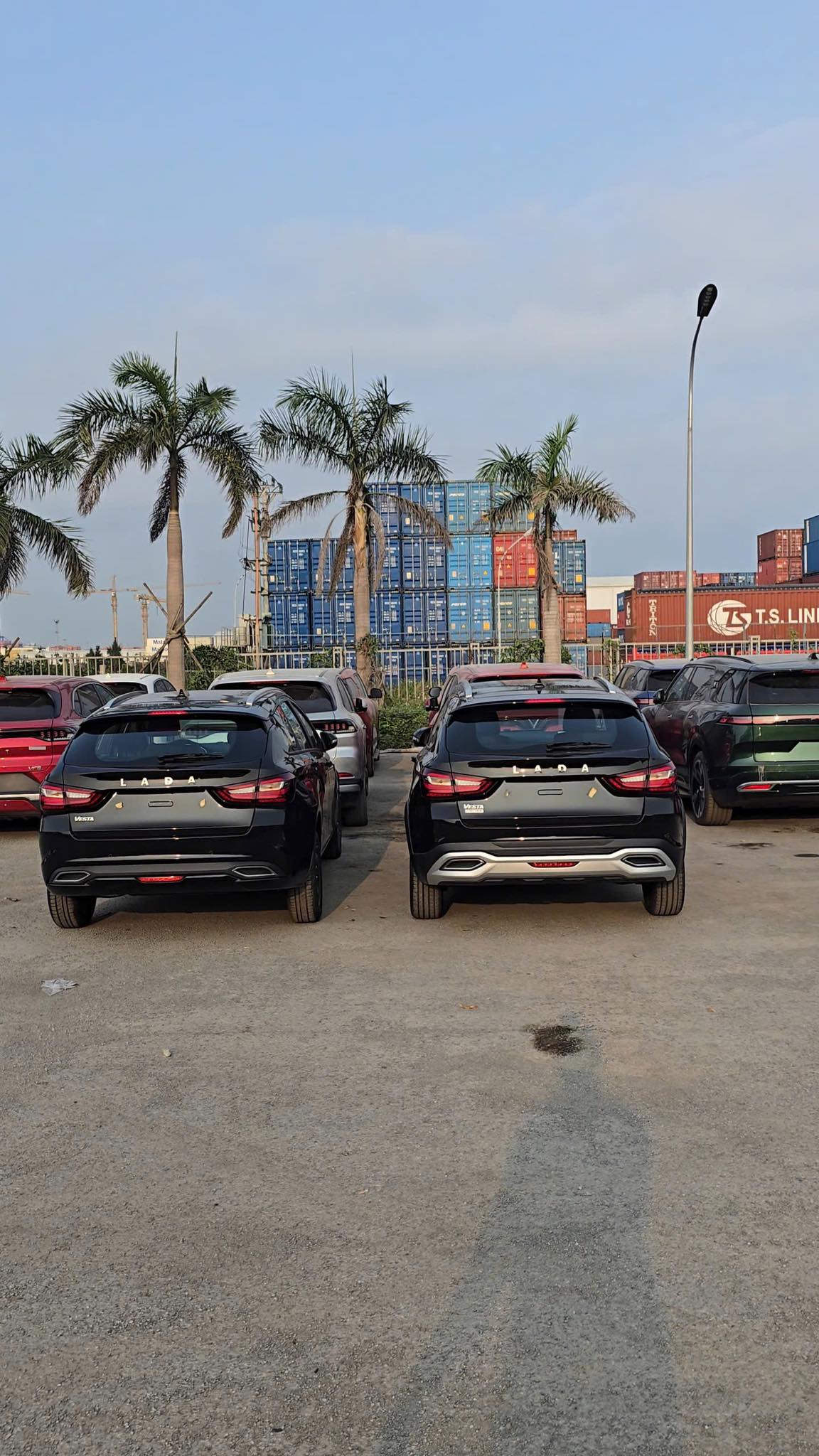 Xe Lada của Nga xếp đầy bãi, sắp bán cho người Việt: Giá rất rẻ, xe rất bền nhưng số đông sẽ chọn xe khác?- Ảnh 4.