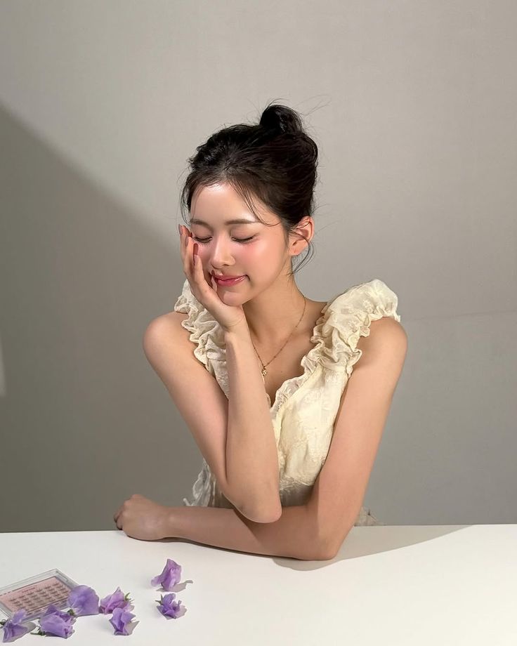 Da căng bóng như thủy tinh nhờ 1 bí quyết chống lão hóa sớm mà ít ai biết- Ảnh 1. Da căng bóng như thủy tinh nhờ 1 bí quyết chống lão hóa sớm mà ít ai biết- Ảnh 1.