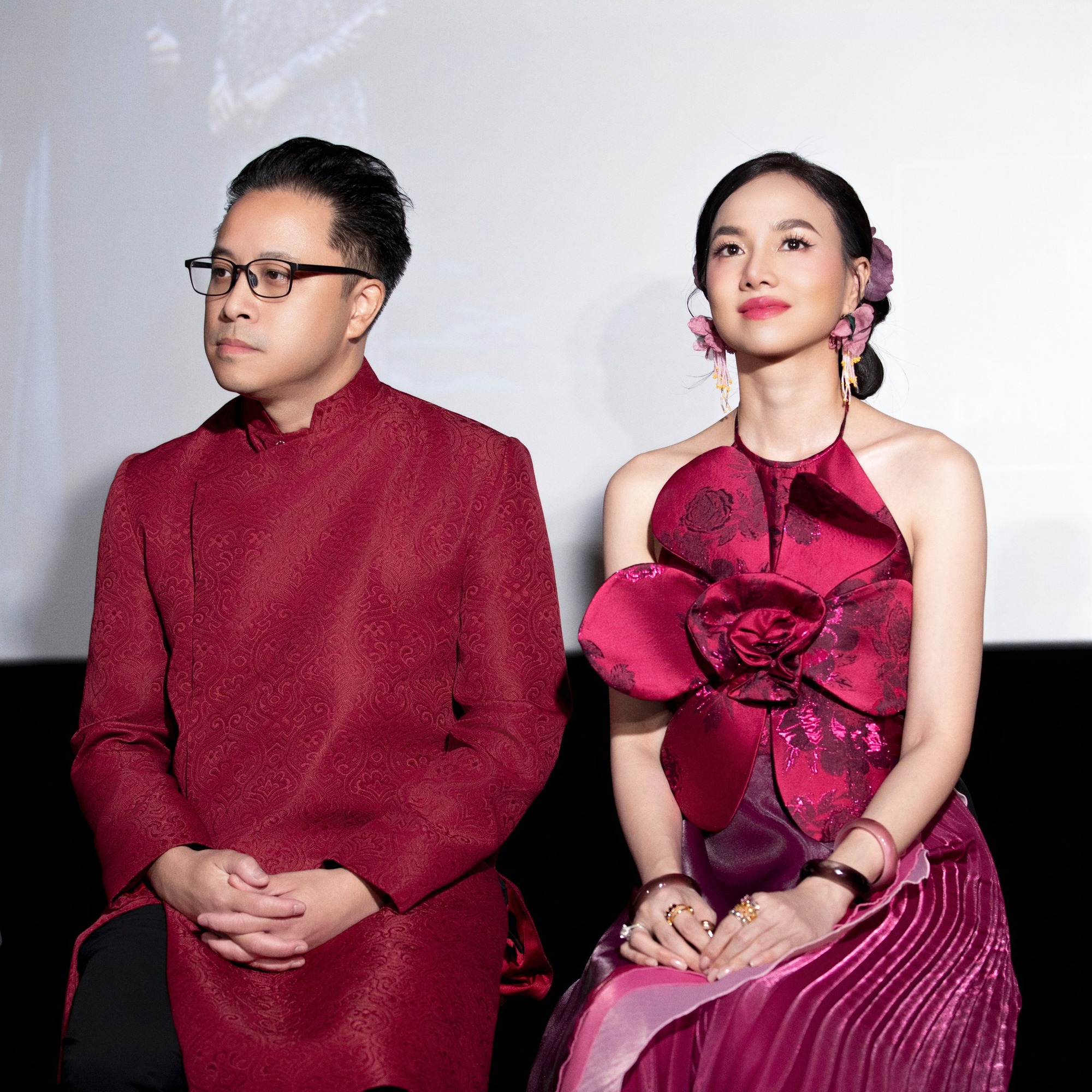Mẫu áo dài hơn 3 triệu khiến dân tình "quay xe" với  Ý Nhi, còn đụng hàng ngay với Đinh Ngọc Diệp- Ảnh 8.