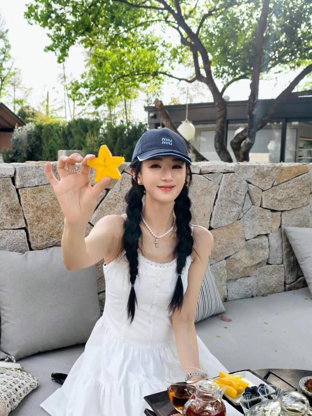 3 công thức mặc đẹp nâng tầm khí chất, “lên đồ” sang chảnh mà chẳng tốn công- Ảnh 15.