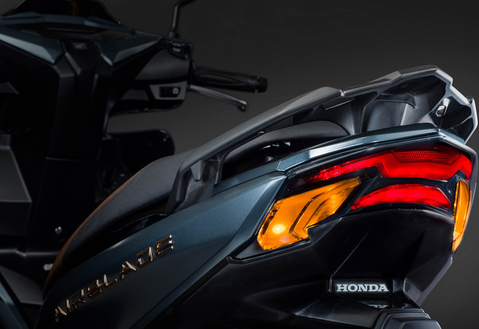 Xe tay ga Honda đang có giá quá tốt: Hai mẫu bền đẹp, tiết kiệm xăng được giảm giá mạnh- Ảnh 4.