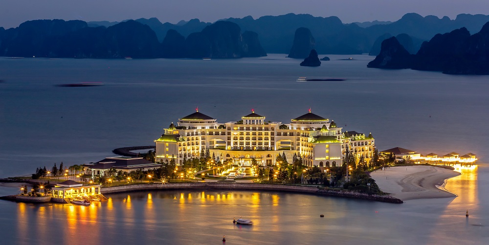 Đảo Rều Hạ Long - nơi Hồ Quỳnh Hương tổ chức đám cưới có gì đặc biệt mà được coi là "Dubai thu nhỏ"?- Ảnh 4.
