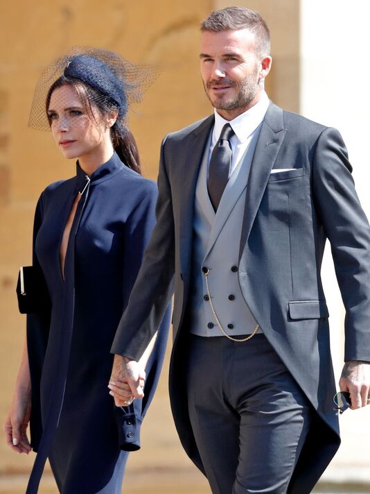 Từng thân thiết như người một nhà, vì sao Meghan Markle lại nghi ngờ Victoria Beckham "đâm sau lưng"?- Ảnh 2.