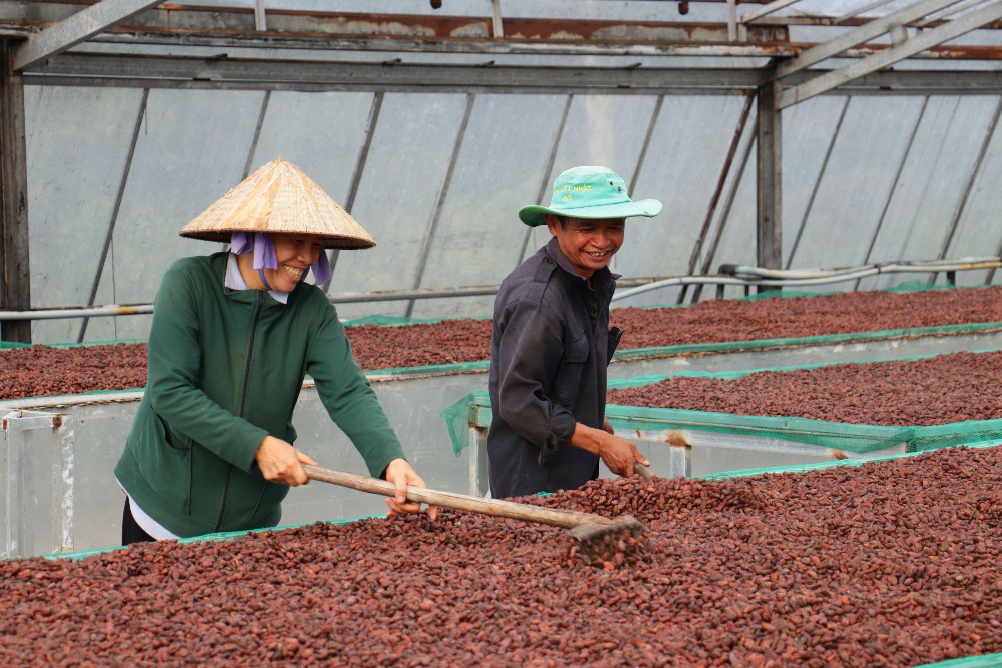 Thương hiệu Việt "thổi hồn" dân tộc vào thiết kế sản phẩm- Ảnh 5.