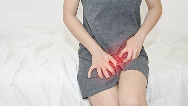 Rùng mình trước tác hại của dung dịch vệ sinh phụ nữ không đạt chuẩn: BS 30 năm kinh nghiệm lên tiếng cảnh báo!- Ảnh 2.