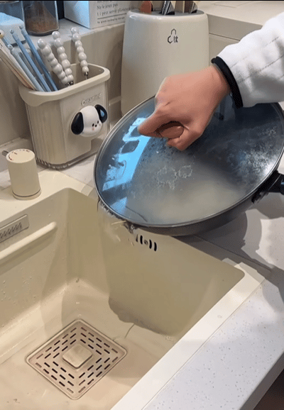 Tôi khóc ròng vì giờ mới biết 9 mẹo vặt "đỉnh chóp", người thông minh đã áp dụng từ mấy đời!- Ảnh 2.