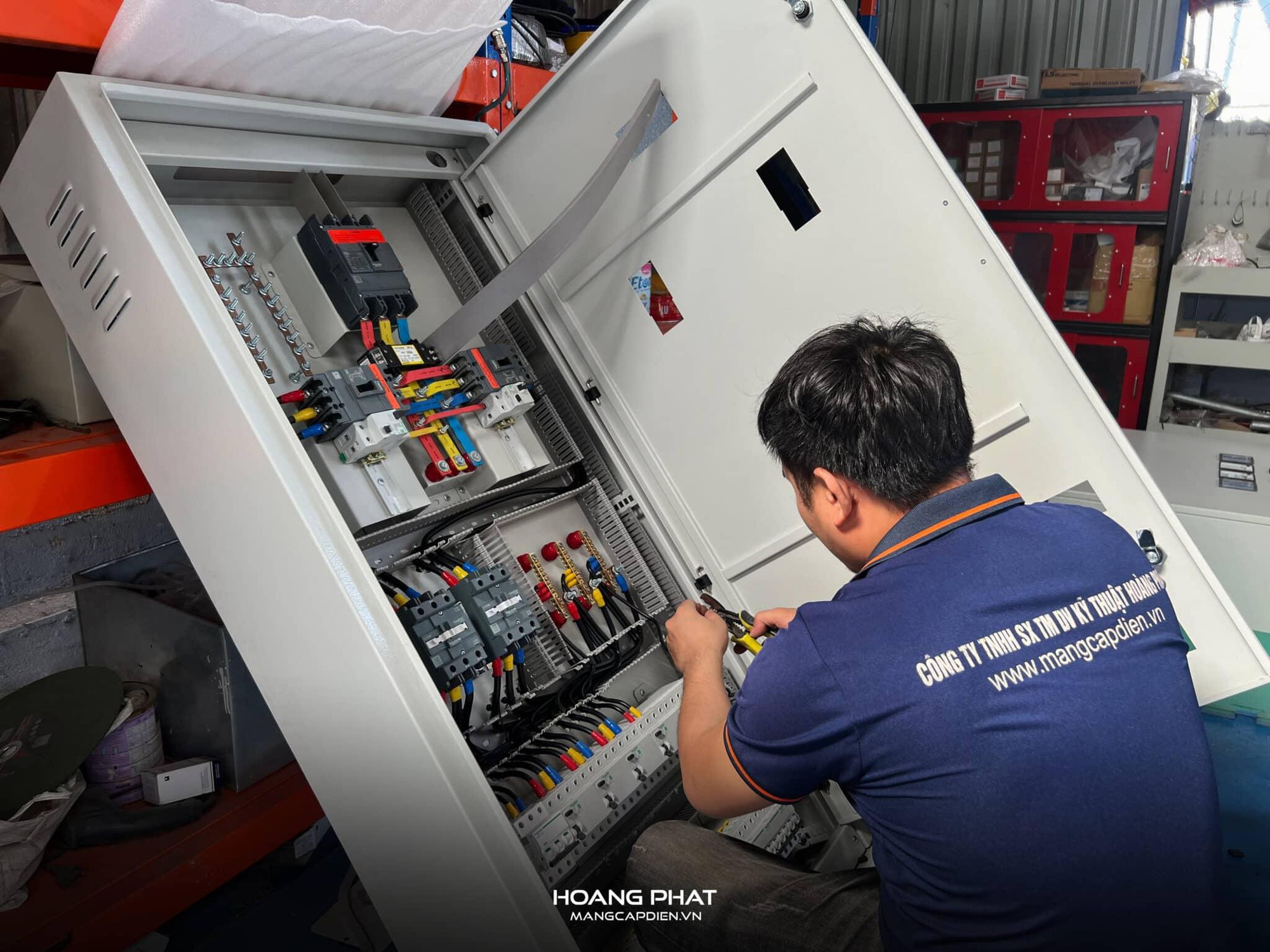 Tủ điện Hoàng Phát - Đối tác tin cậy cho các công trình điện công nghiệp- Ảnh 3.