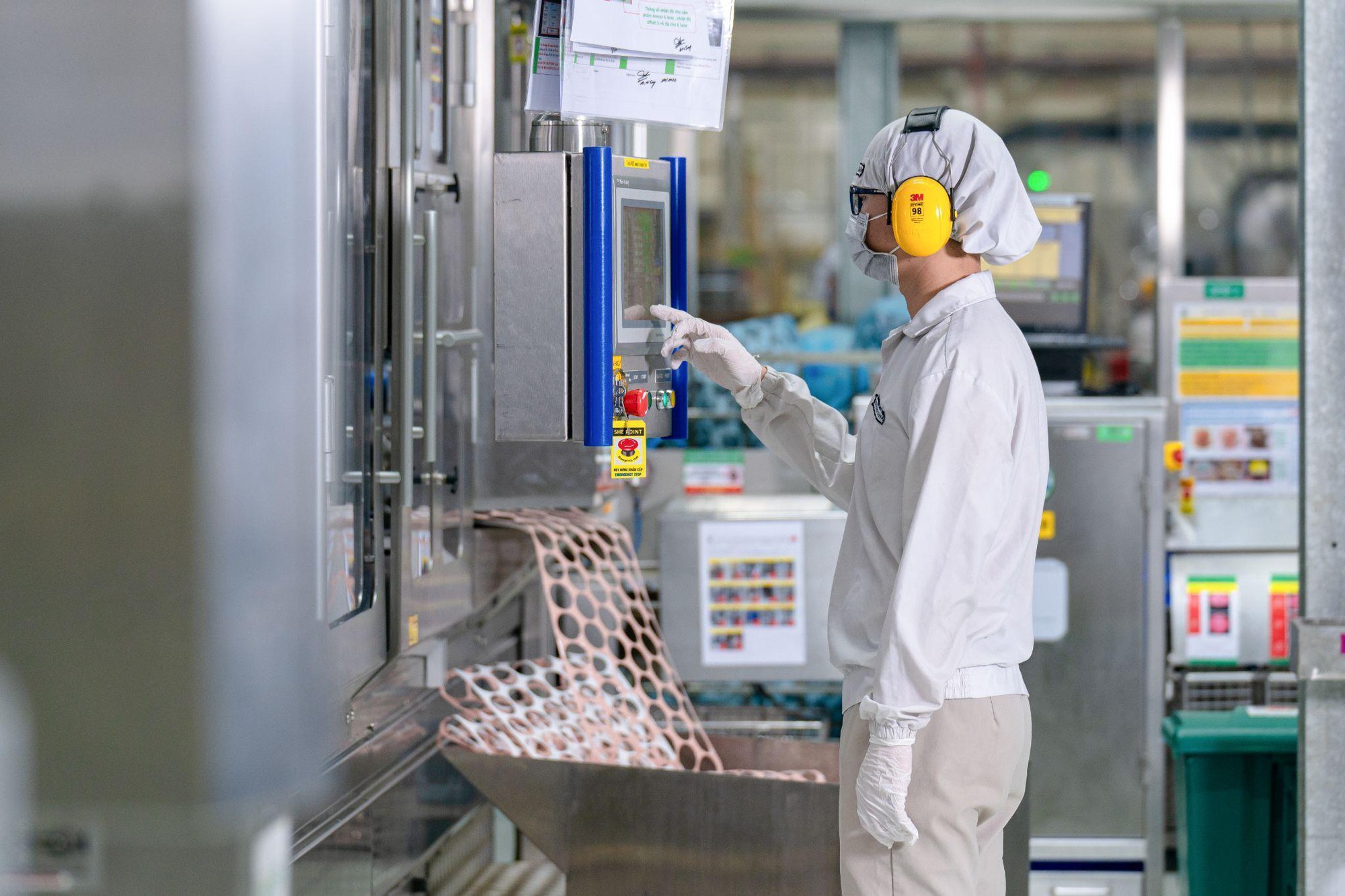 Hành trình 30 năm của Nestlé Việt Nam – sự gắn bó và nỗ lực vì tương lai bền vững- Ảnh 4. Hành trình 30 năm của Nestlé Việt Nam – sự gắn bó và nỗ lực vì tương lai bền vững- Ảnh 4.