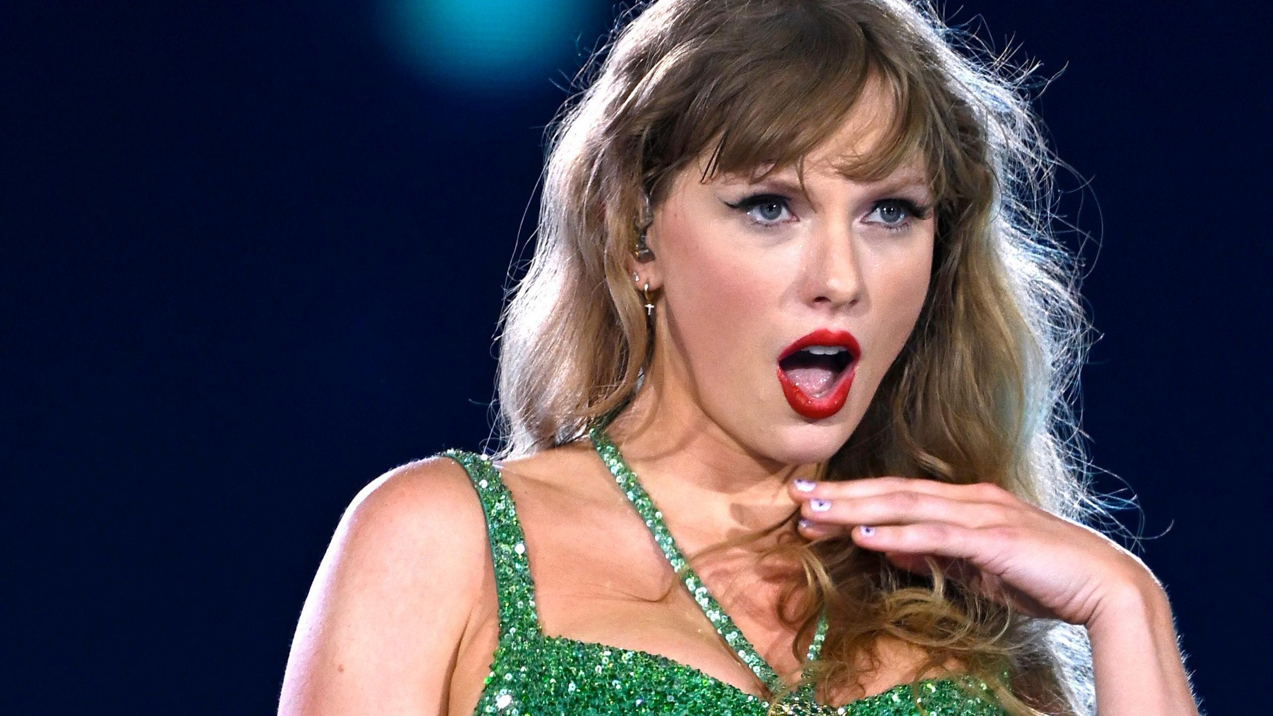 Taylor Swift bị điều tra?