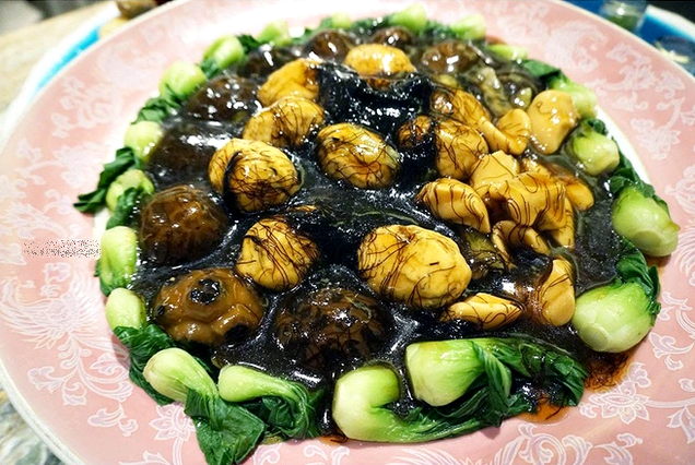 Nhìn qua tưởng "tóc rối" nhưng nấu được nhiều món ăn vừa ngon, bổ dưỡng lại mang ý nghĩa điềm lành- Ảnh 10. Nhìn qua tưởng "tóc rối" nhưng nấu được nhiều món ăn vừa ngon, bổ dưỡng lại mang ý nghĩa điềm lành- Ảnh 10.