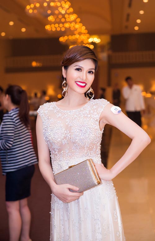 Hoa hậu đông con nhất Vbiz: Gặp cú sốc tới mức nhập viện tâm thần, phải rao bán biệt thự 100 tỷ- Ảnh 5. Hoa hậu đông con nhất Vbiz: Gặp cú sốc tới mức nhập viện tâm thần, phải rao bán biệt thự 100 tỷ- Ảnh 5.