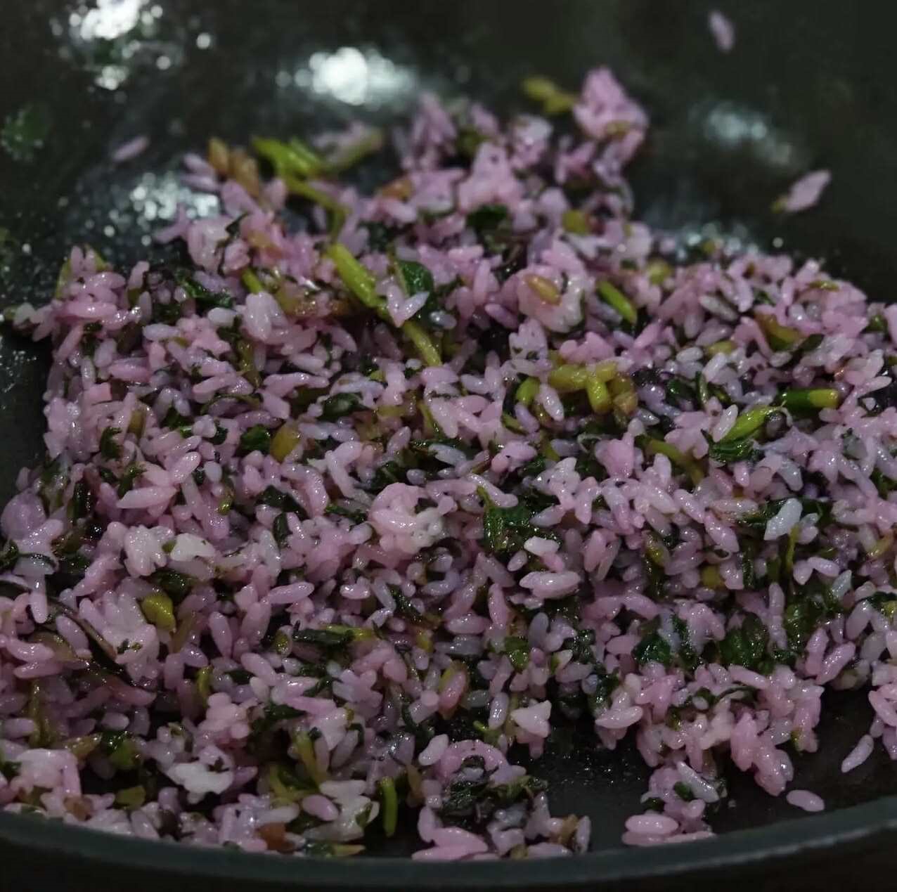 3 món ăn từ loại rau giúp gan khỏe, bảo vệ tim: Rất rẻ lại mệnh danh là "viên hồng ngọc" trong các loại rau- Ảnh 13.