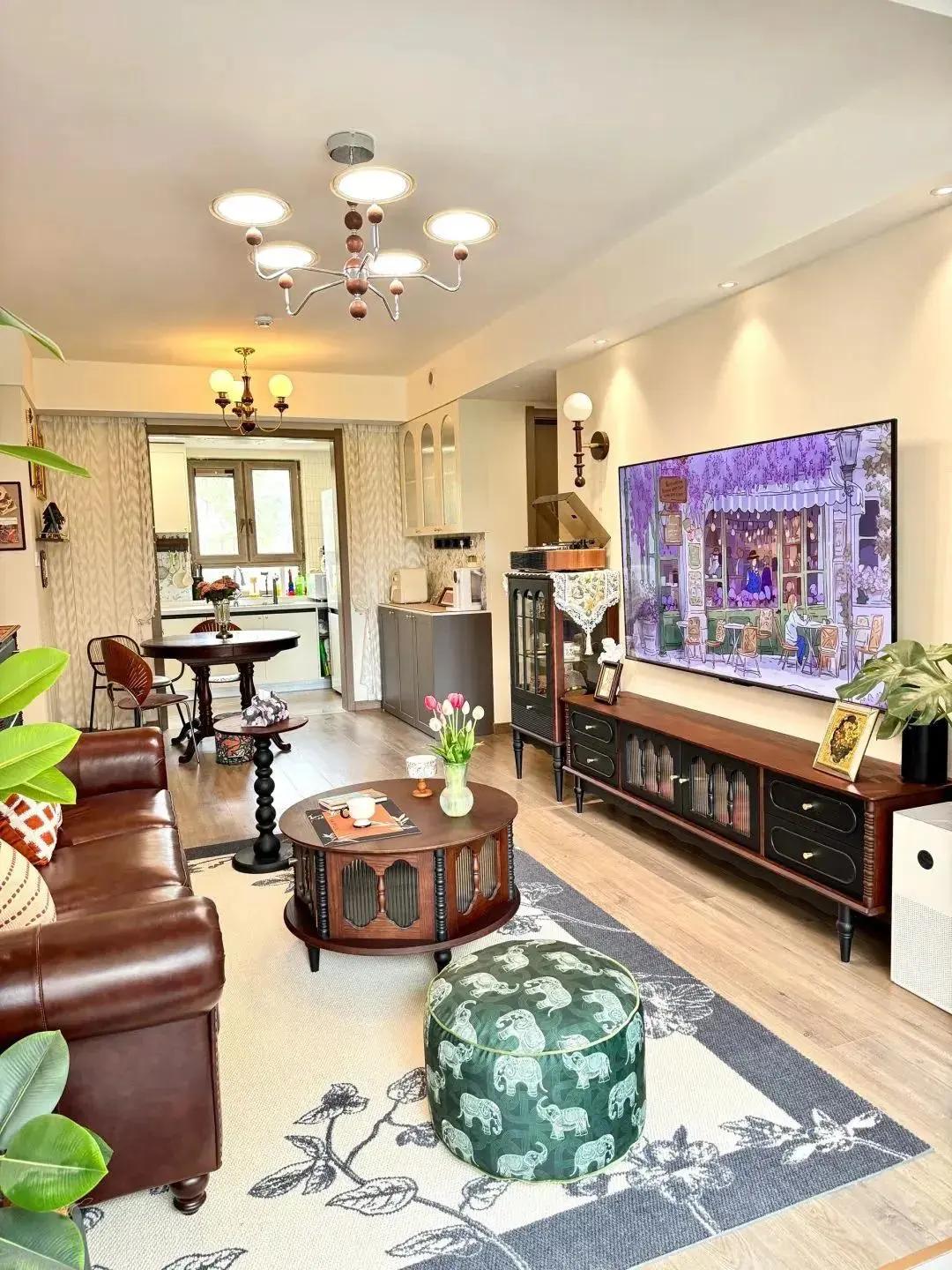 Ngỡ đâu studio nghệ thuật, hóa ra là căn hộ của nữ thiết kế 38 tuổi: Ánh sáng tràn ngập, từng chi tiết đều đẹp- Ảnh 5.