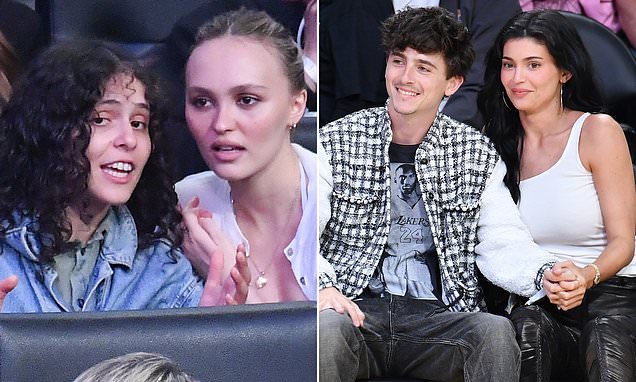 Màn đụng mặt tình cũ "khét" nhất đầu tháng 5: Timothée Chalamet và Lily-Rose Depp "tái ngộ" cùng "người mới"- Ảnh 1.