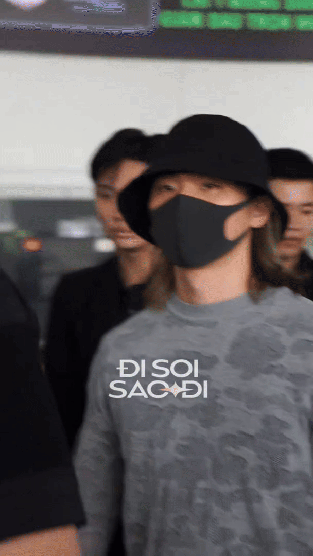 Hot: Daesung (BIGBANG) đi giữa "rừng" fan ở Tân Sơn Nhất, hào hứng chào VIP Việt ngày tái ngộ- Ảnh 2.