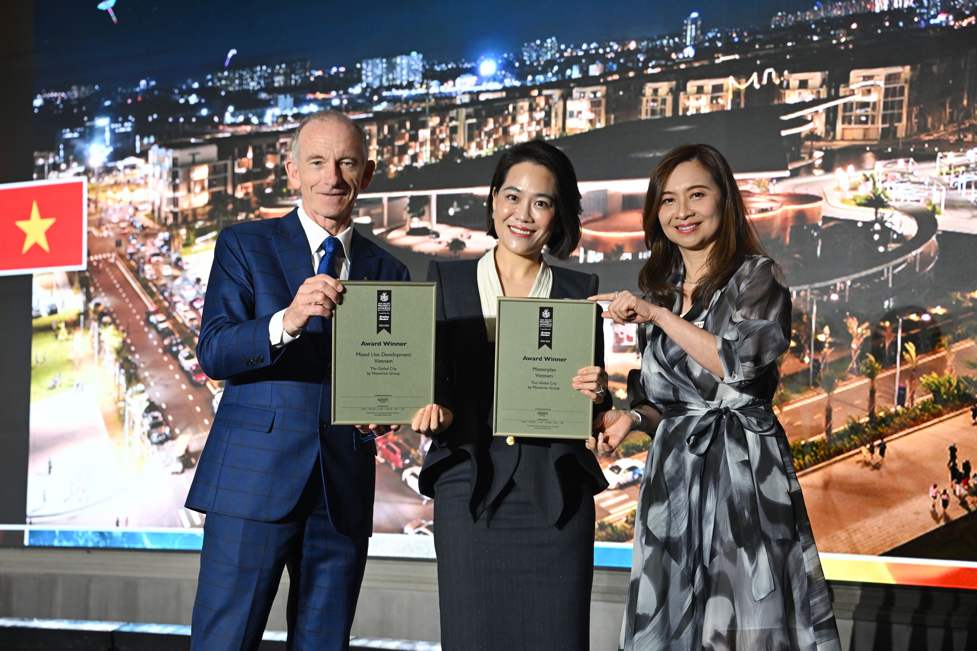 Masterise Homes khẳng định năng lực quốc tế với "cú đúp" giải thưởng danh giá tại International Property Awards 2025-2026- Ảnh 2. Masterise Homes khẳng định năng lực quốc tế với "cú đúp" giải thưởng danh giá tại International Property Awards 2025-2026- Ảnh 2.