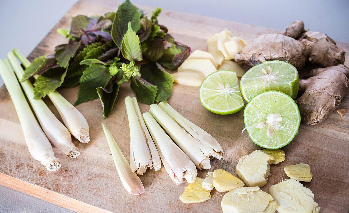 Món nước từ loại lá màu tím giúp giải nhiệt, đẹp da, thải độc mùa hè, vừa ngon lại dễ làm- Ảnh 2.