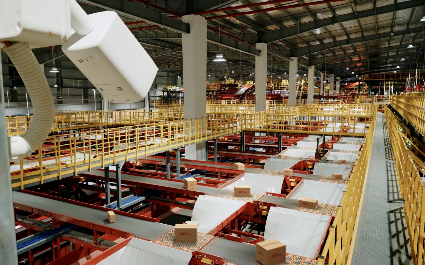 Giao hàng chặng cuối: từ tốc độ đến "chạm" cảm xúc- Ảnh 3.