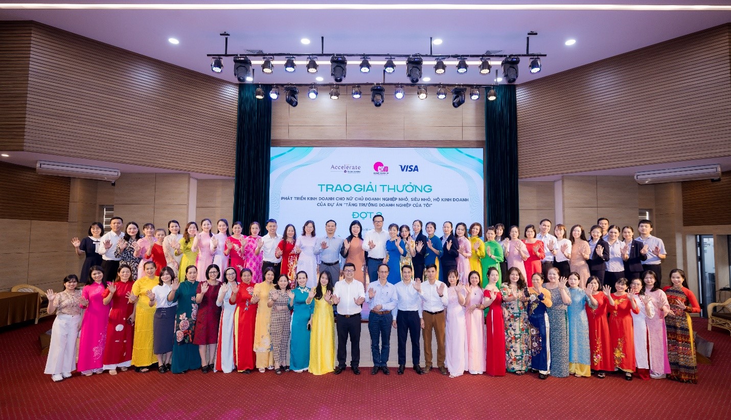 Dự án hỗ trợ phụ nữ phát triển kinh tế: Trao 280 triệu đồng cho 29 nữ chủ doanh nghiệp- Ảnh 1.