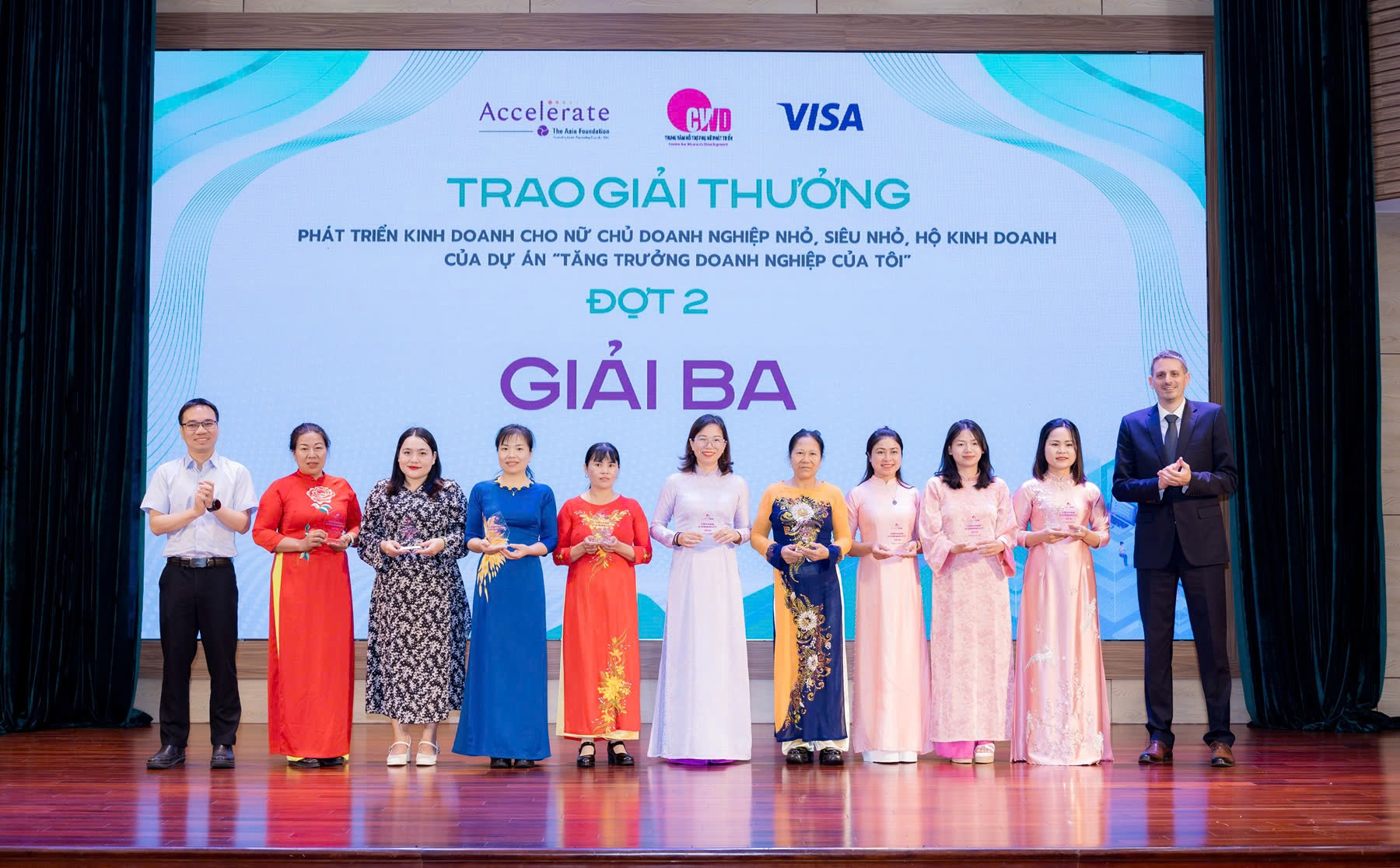 Dự án hỗ trợ phụ nữ phát triển kinh tế: Trao 280 triệu đồng cho 29 nữ chủ doanh nghiệp- Ảnh 6.