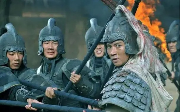 Vị tướng đặc biệt của Tam Quốc: Lưu Bị "lợi dụng" sức mạnh ra oai áp đảo thái độ kiêu ngạo của Mã Siêu- Ảnh 3. Vị tướng đặc biệt của Tam Quốc: Lưu Bị "lợi dụng" sức mạnh ra oai áp đảo thái độ kiêu ngạo của Mã Siêu- Ảnh 3.