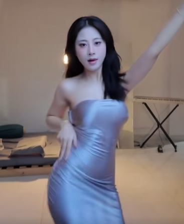 Nữ TikToker biến hình phong cách "cọc tính", hút triệu view vì diện mạo vẫn "slay" hết cỡ!- Ảnh 2.