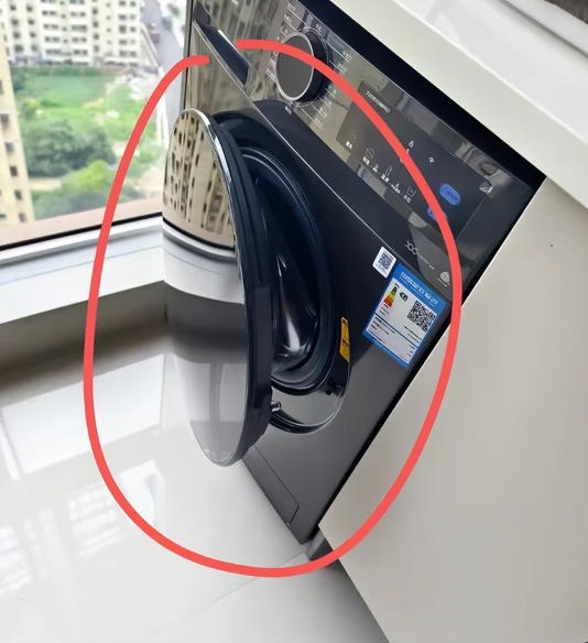 1 SAI LẦM khi dùng máy giặt khiến quần áo "hôi như cú", âm thầm tích tụ "ổ vi khuẩn" viêm da- Ảnh 4.