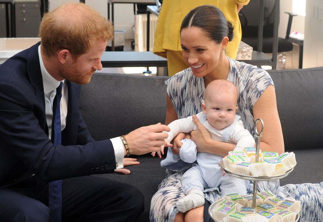 Meghan Markle tiết lộ việc làm mẹ không như tưởng tượng: “Tôi từng nghĩ sẽ bế con đi phát biểu…”- Ảnh 2.