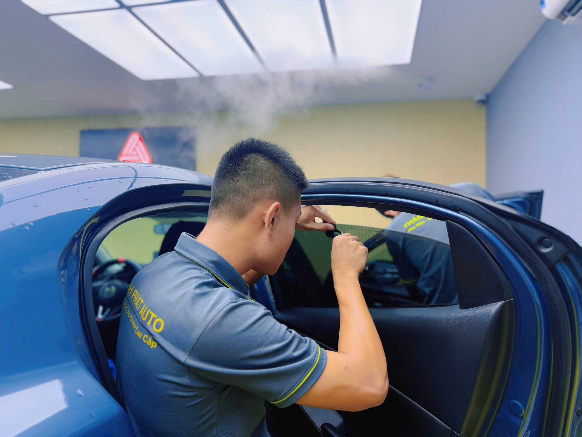 Thành Phát Auto – Địa điểm dán phim cách nhiệt ô tô tại TP.HCM- Ảnh 3. Thành Phát Auto – Địa điểm dán phim cách nhiệt ô tô tại TP.HCM- Ảnh 3.