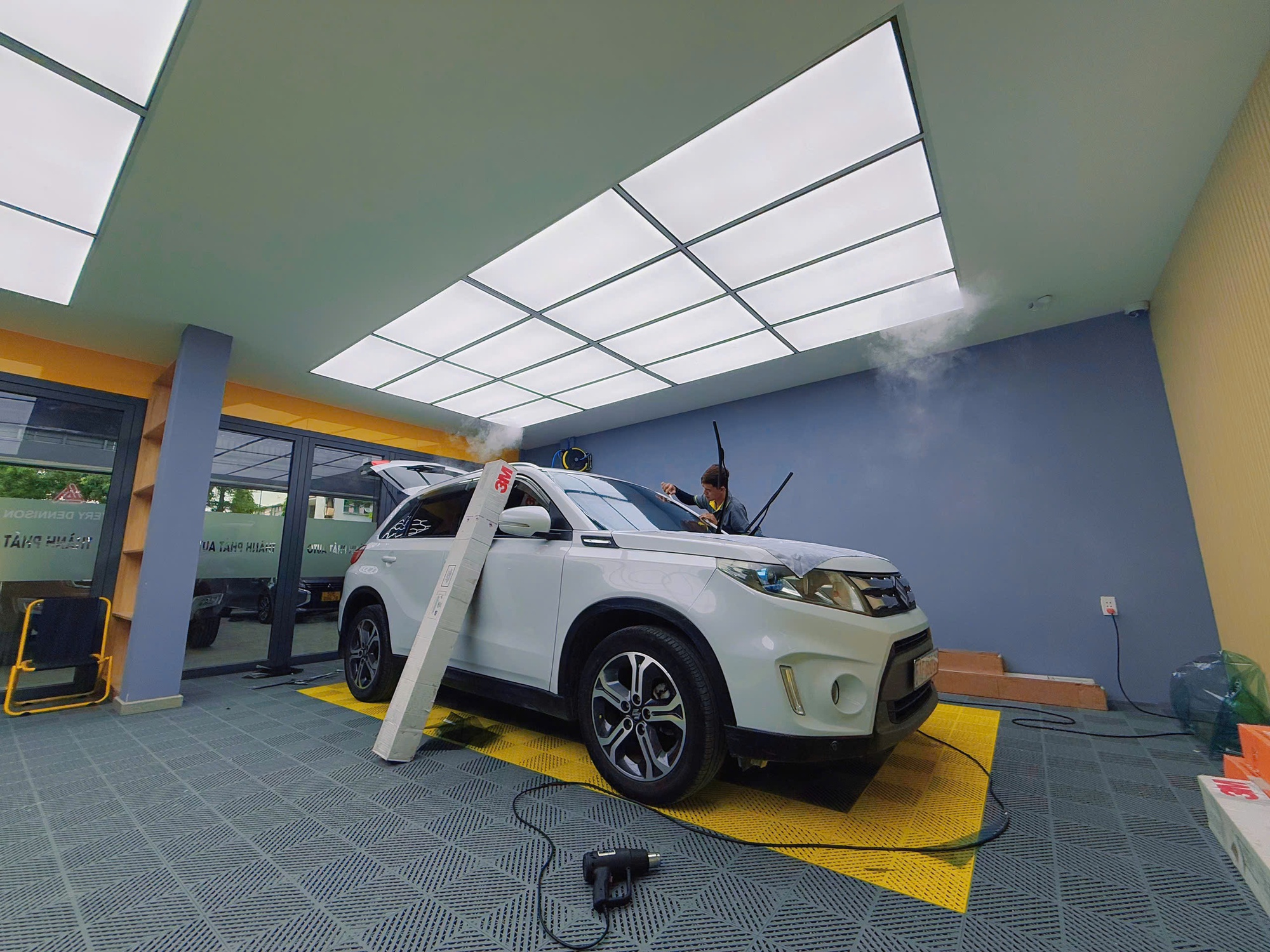 Thành Phát Auto – Địa điểm dán phim cách nhiệt ô tô tại TP.HCM- Ảnh 4. Thành Phát Auto – Địa điểm dán phim cách nhiệt ô tô tại TP.HCM- Ảnh 4.