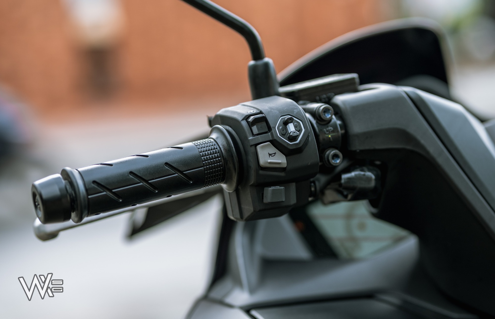 Honda Phi Thuyền 2025 quá 'hot', một lô vừa về giờ còn vài chiếc: Cốp to hơn của SH, ăn xăng 2,2L/100km- Ảnh 6.