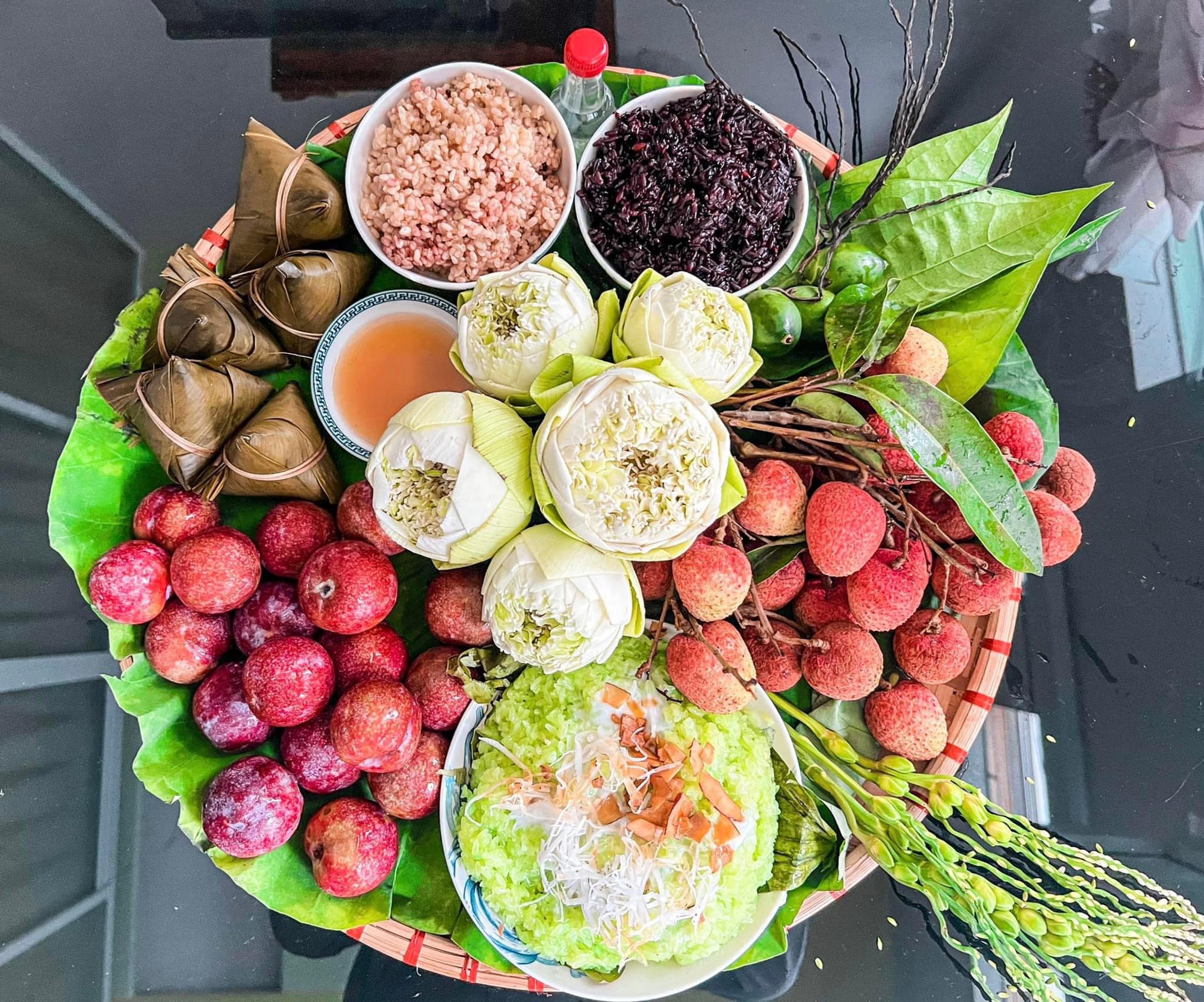 Ngày Tết Đoan Ngọ 5/5 Âm lịch: Những món ăn không thể thiếu để "diệt sâu bọ", đón may mắn cả năm- Ảnh 3.
