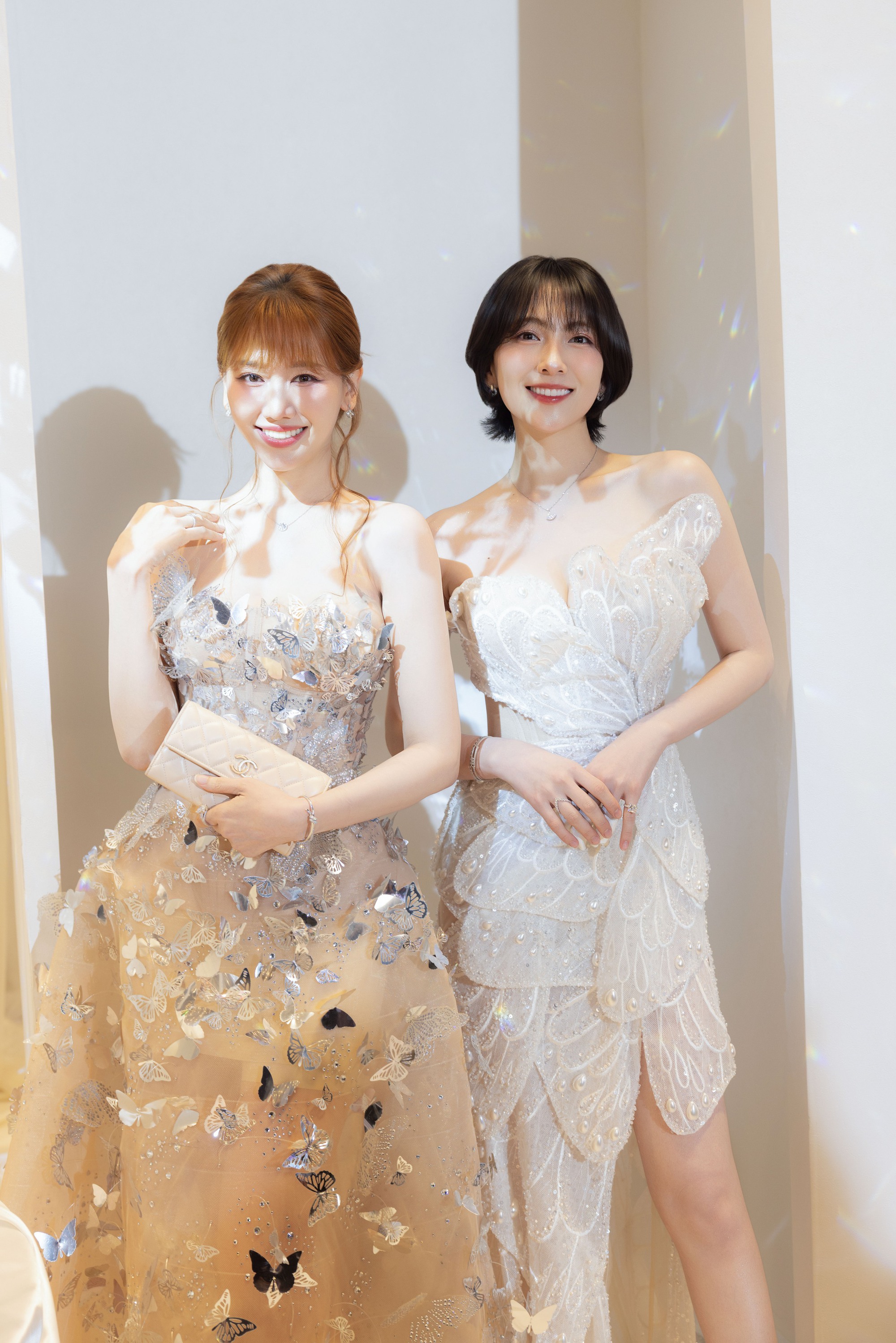 Show diễn của NTK Chung Thanh Phong: Hoàng Thùy, Ngọc Châu chinh phục mẫu váy cưới sexy hiểm hóc- Ảnh 27.