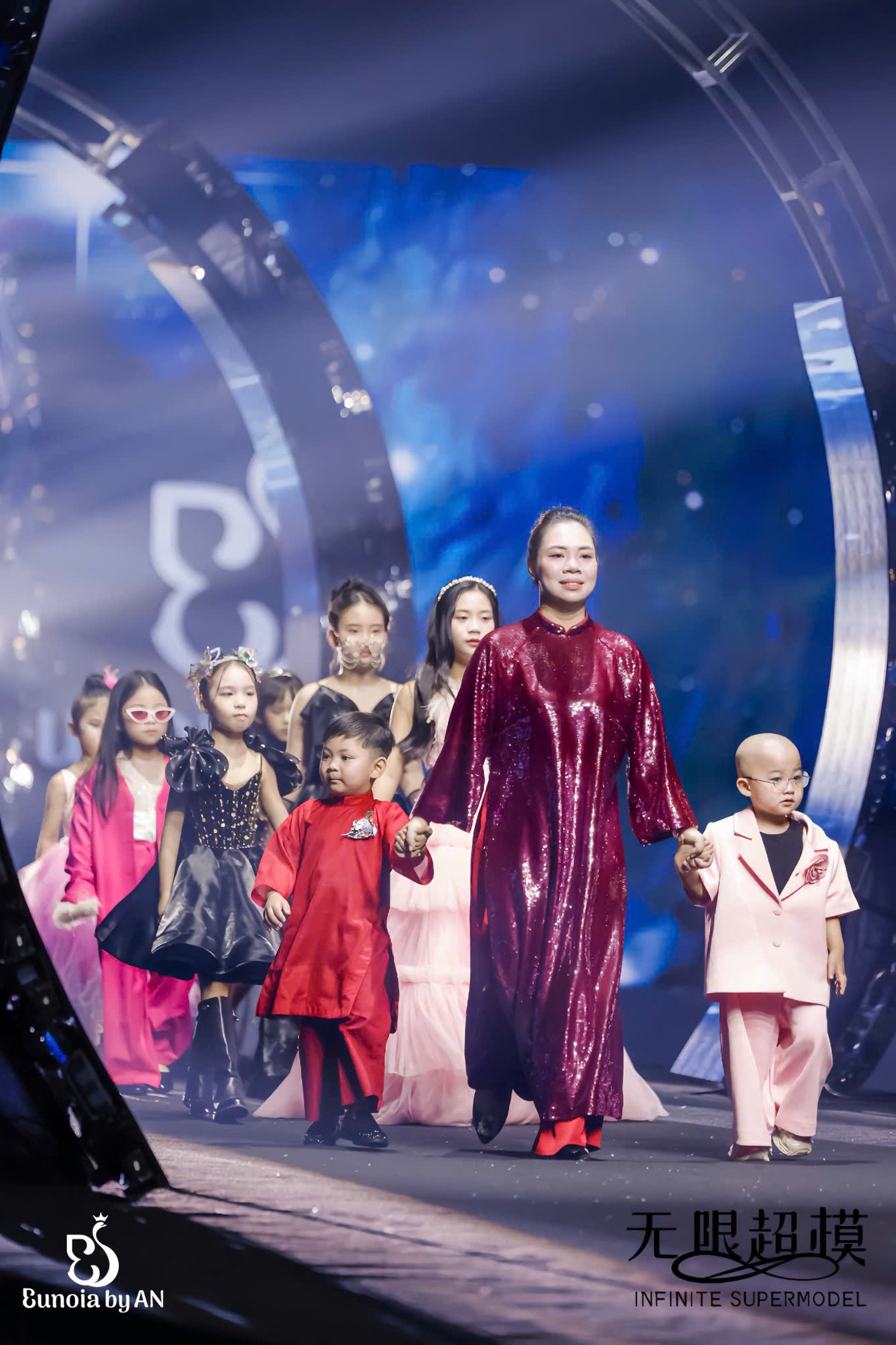Vũ Lan Anh đưa Eunoia by An từ Ninh Bình đến sàn diễn quốc tế và câu chuyện "Bản sắc Việt"- Ảnh 5.