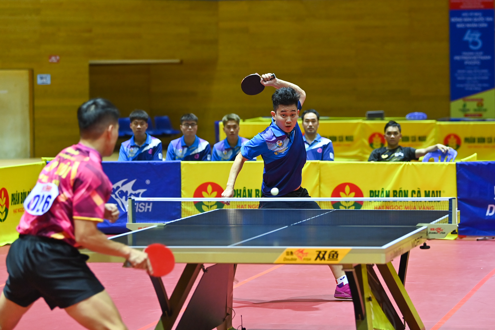 Nhà vô địch bóng bàn suýt dang dở sự nghiệp vì chấn thương, quyết định nhân ái của bầu Hiển đã cứu vãn tất cả!- Ảnh 1.