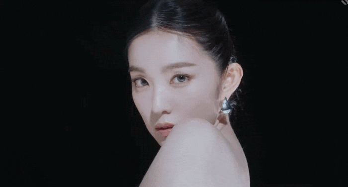 Sự hết thời của 2 mỹ nhân nức tiếng Hàn Quốc: “Xào couple” nhiệt tình vẫn không "thoát kiếp flop"- Ảnh 3. Sự hết thời của 2 mỹ nhân nức tiếng Hàn Quốc: “Xào couple” nhiệt tình vẫn không "thoát kiếp flop"- Ảnh 3.