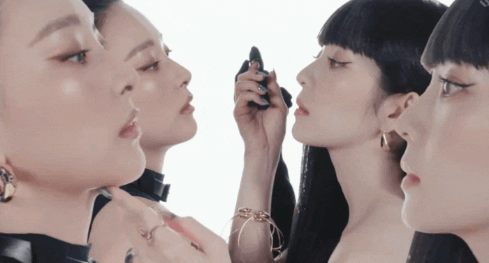 Sự hết thời của 2 mỹ nhân nức tiếng Hàn Quốc: “Xào couple” nhiệt tình vẫn không "thoát kiếp flop"- Ảnh 7. Sự hết thời của 2 mỹ nhân nức tiếng Hàn Quốc: “Xào couple” nhiệt tình vẫn không "thoát kiếp flop"- Ảnh 7.