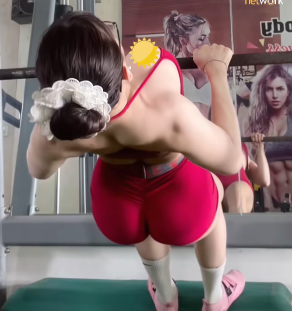 Đặt góc máy nhạy cảm, nữ PT gym nhận ý kiến trái chiều- Ảnh 1.