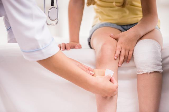 Người đàn ông 35 tuổi bị gãy xương đùi làm đôi sau cơn ho, bác sĩ nói do uống thứ nước này quá nhiều- Ảnh 4.