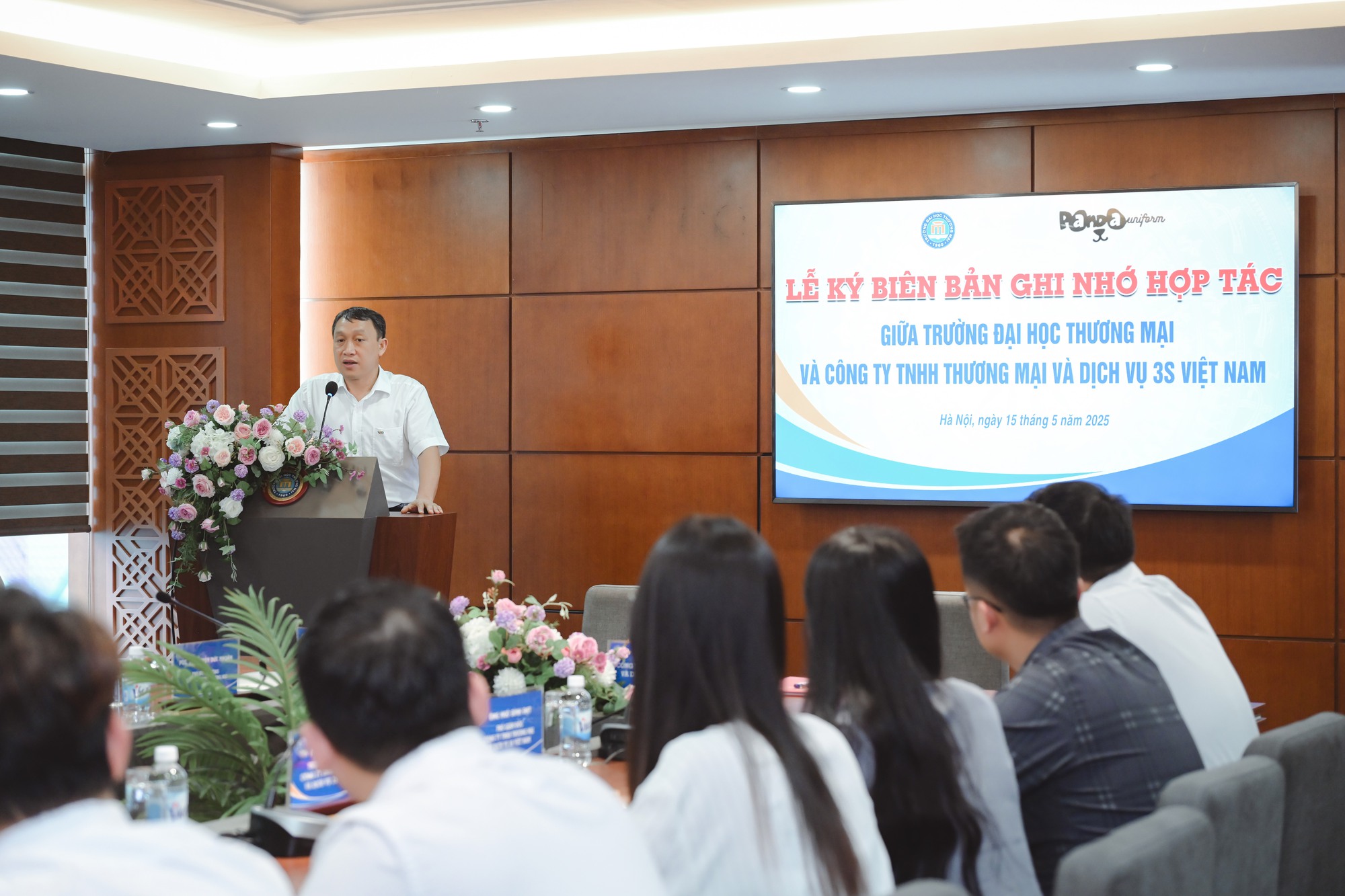Panda Uniform ký kết chiến lược với Trường Đại học Thương Mại- Ảnh 4.