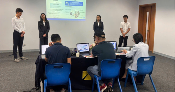 Nhóm bạn cấp 2 dùng AI đọc vị sức khỏe người cao tuổi- Ảnh 1. Nhóm bạn cấp 2 dùng AI đọc vị sức khỏe người cao tuổi- Ảnh 1.