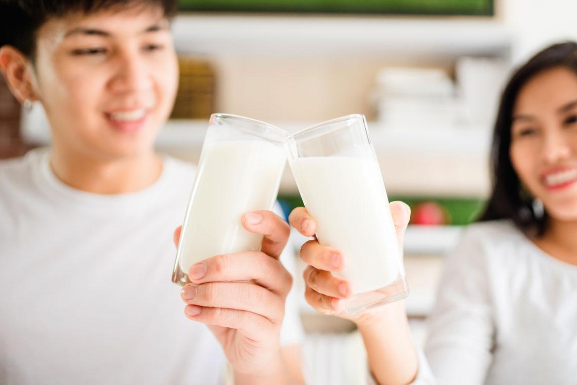 Sữa hạt có tốt hơn sữa bò và có nên thay thế hoàn toàn sữa bò bằng sữa hạt?- Ảnh 1.