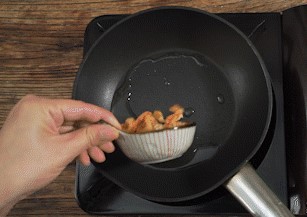 Loại quả khi xanh ăn vừa chua lại hơi đắng nhưng làm theo cách này vị chua cay giòn ngon, cả nhà ăn đều thích- Ảnh 3.