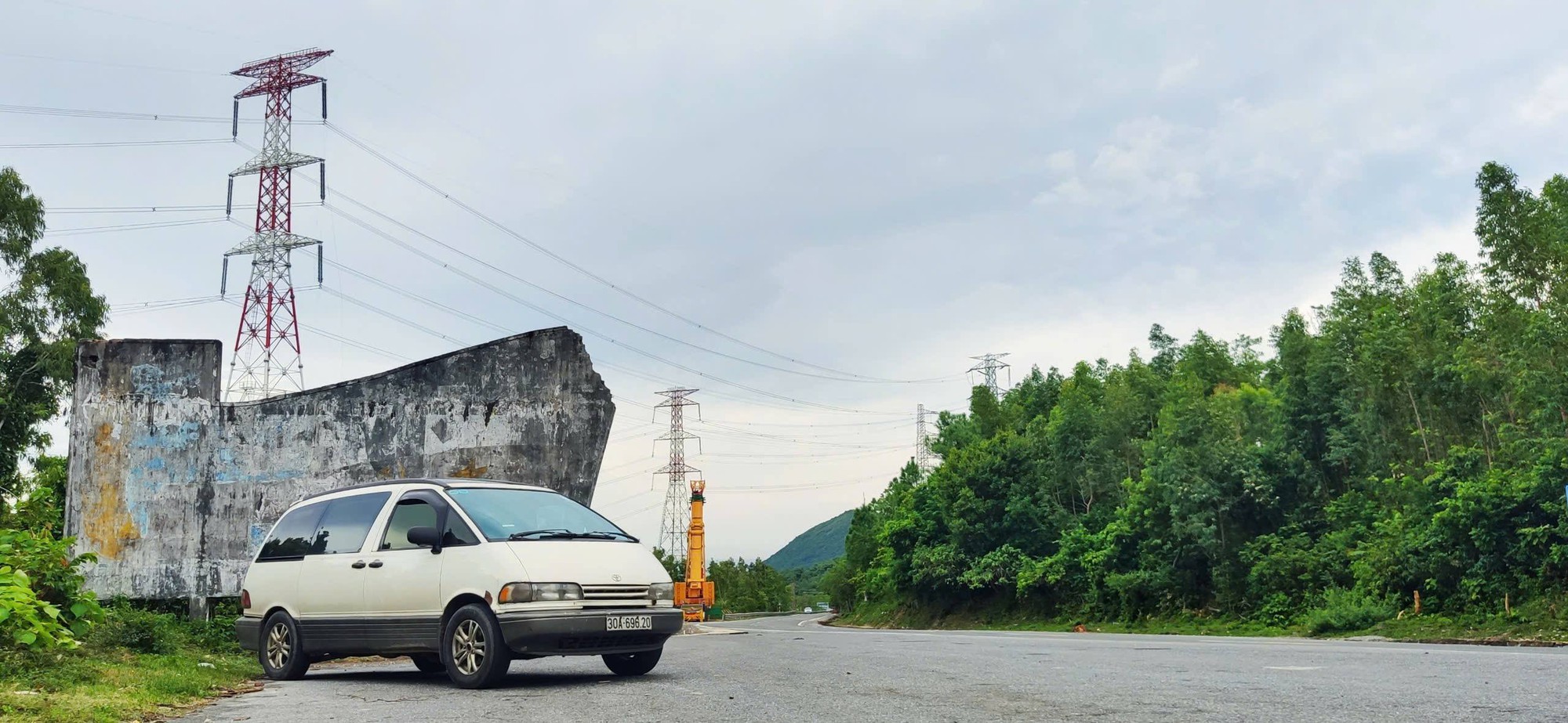 Đẳng cấp giá trị cốt lõi của Toyota: 35 tuổi vẫn 'sẵn sàng xuống biển lên đồi', giá rẻ tiện nghi bất ngờ- Ảnh 3.