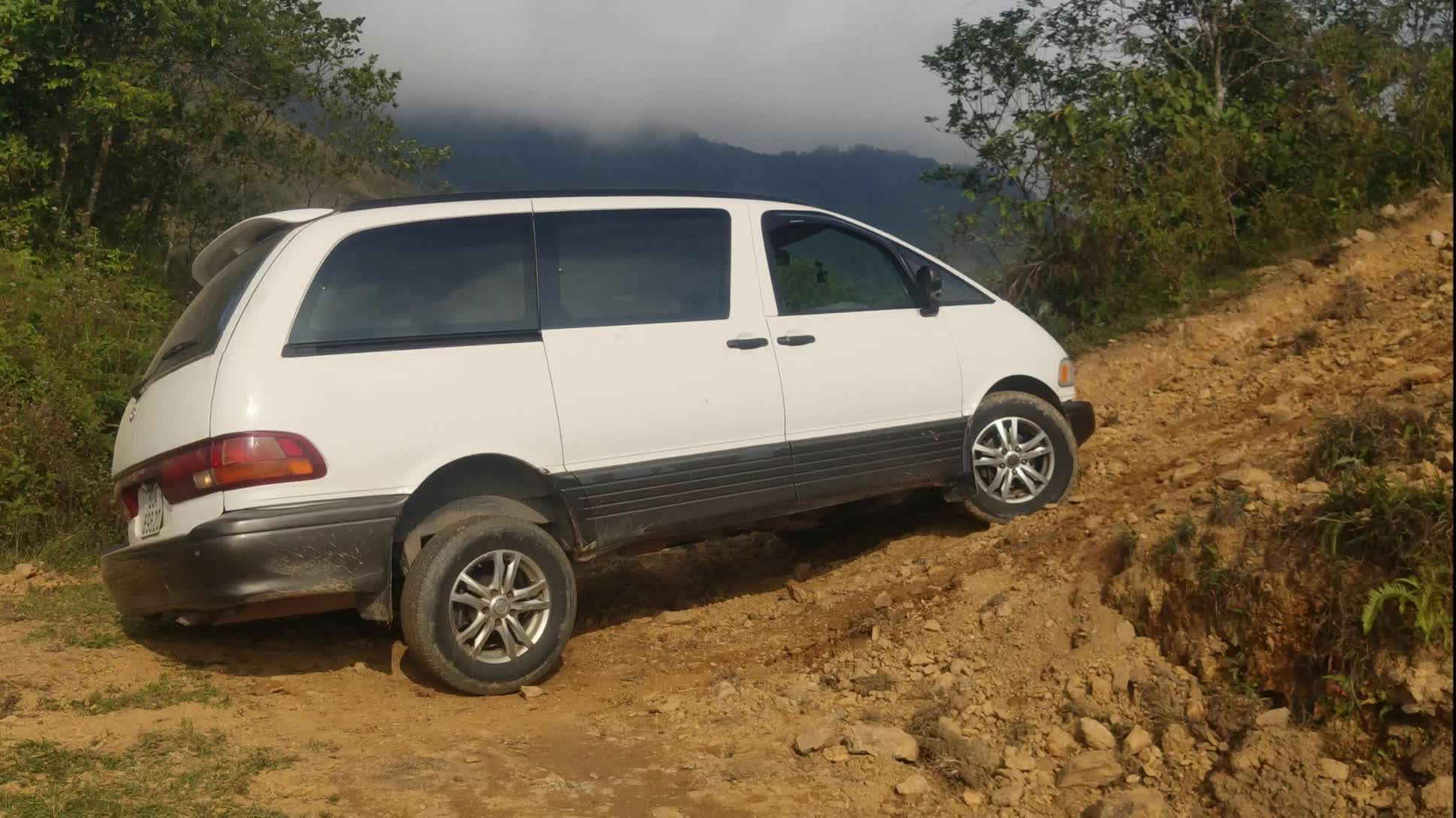 Đẳng cấp giá trị cốt lõi của Toyota: 35 tuổi vẫn 'sẵn sàng xuống biển lên đồi', giá rẻ tiện nghi bất ngờ- Ảnh 8.